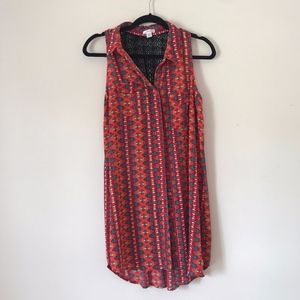 Button Up Sleeveless Tunic with Black Lace Detail